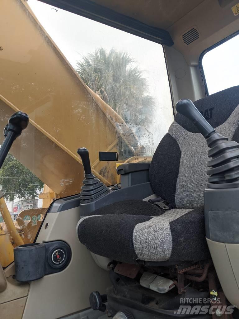 CAT 330CL Εκσκαφείς με ερπύστριες