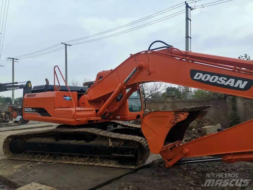 Doosan DH225LC-9 Εκσκαφείς με ερπύστριες