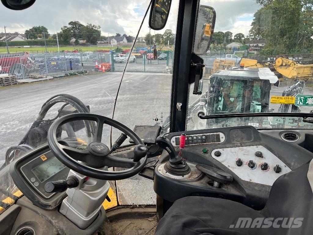 JCB 434s Συστήματα τηλεχειρισμού για τη γεωργία