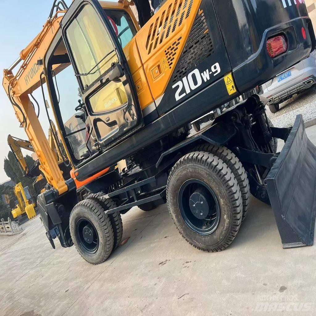 Hyundai R210W-9 Εκσκαφείς με τροχούς - λάστιχα