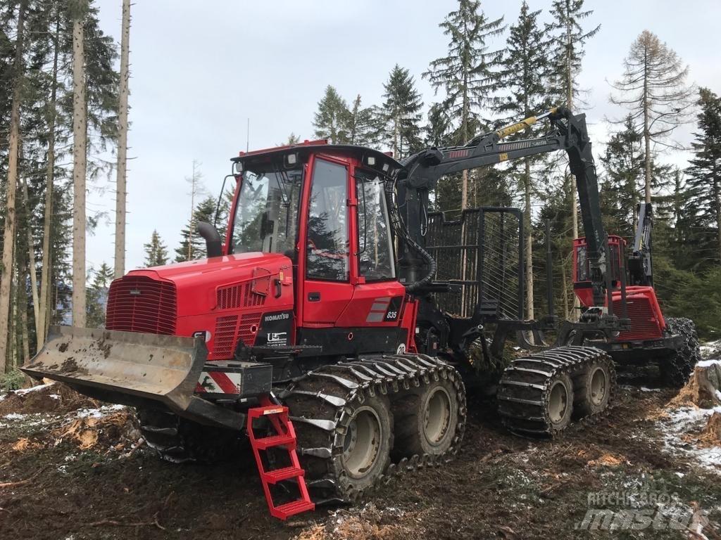 Komatsu 835 Μεταφορείς ξυλείας