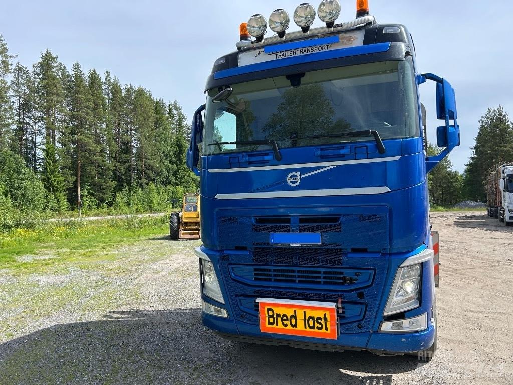 Volvo FH 500 Φορτηγά μεταφοράς δασικών μηχανημάτων