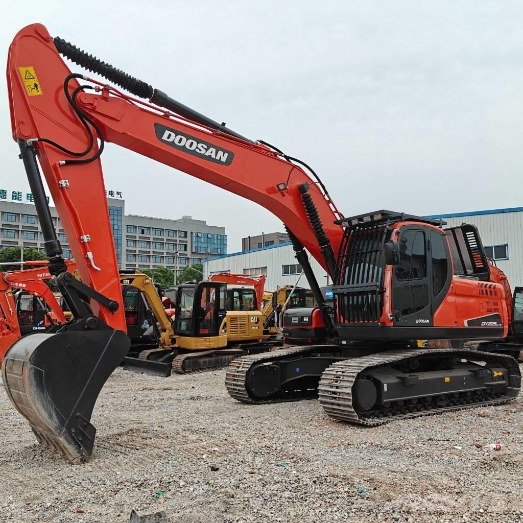 Doosan DX 225 LCA Εκσκαφείς με ερπύστριες