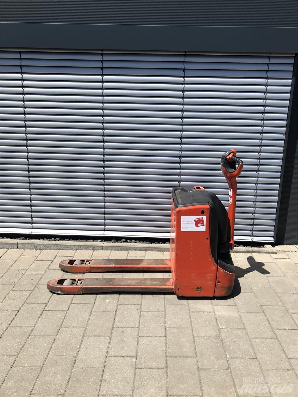 Linde T16 Χειροκίνητο περονοφόρο ανυψωτικό