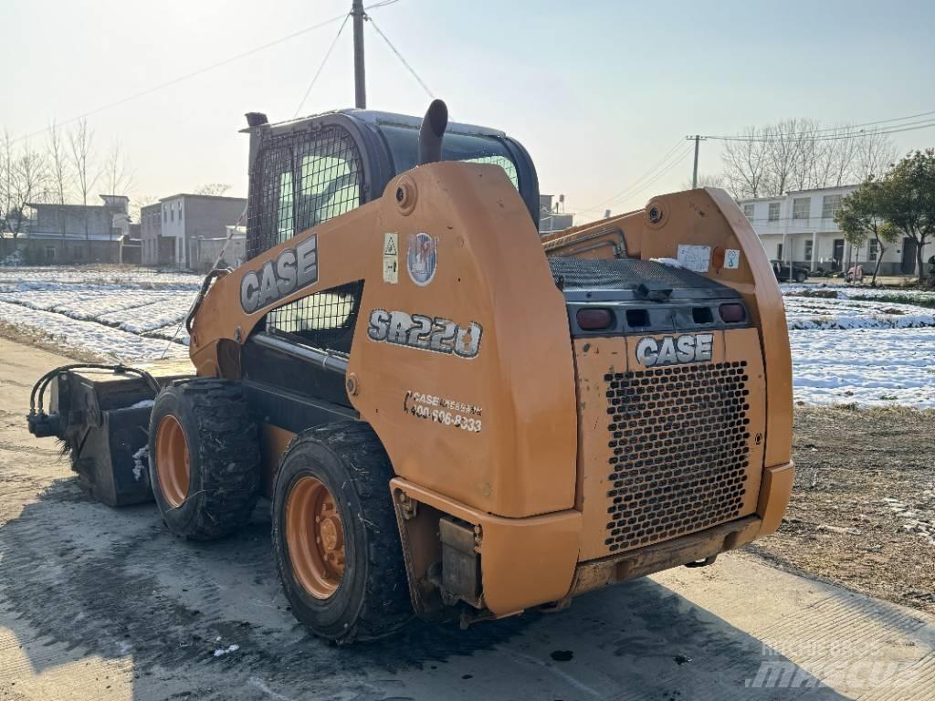 CASE SR220 Φορτωτάκια