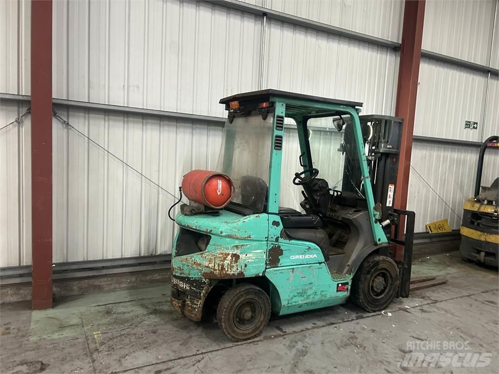 Mitsubishi FG25NT Περονοφόρα ανυψωτικά κλαρκ με φυσικό αέριο LPG