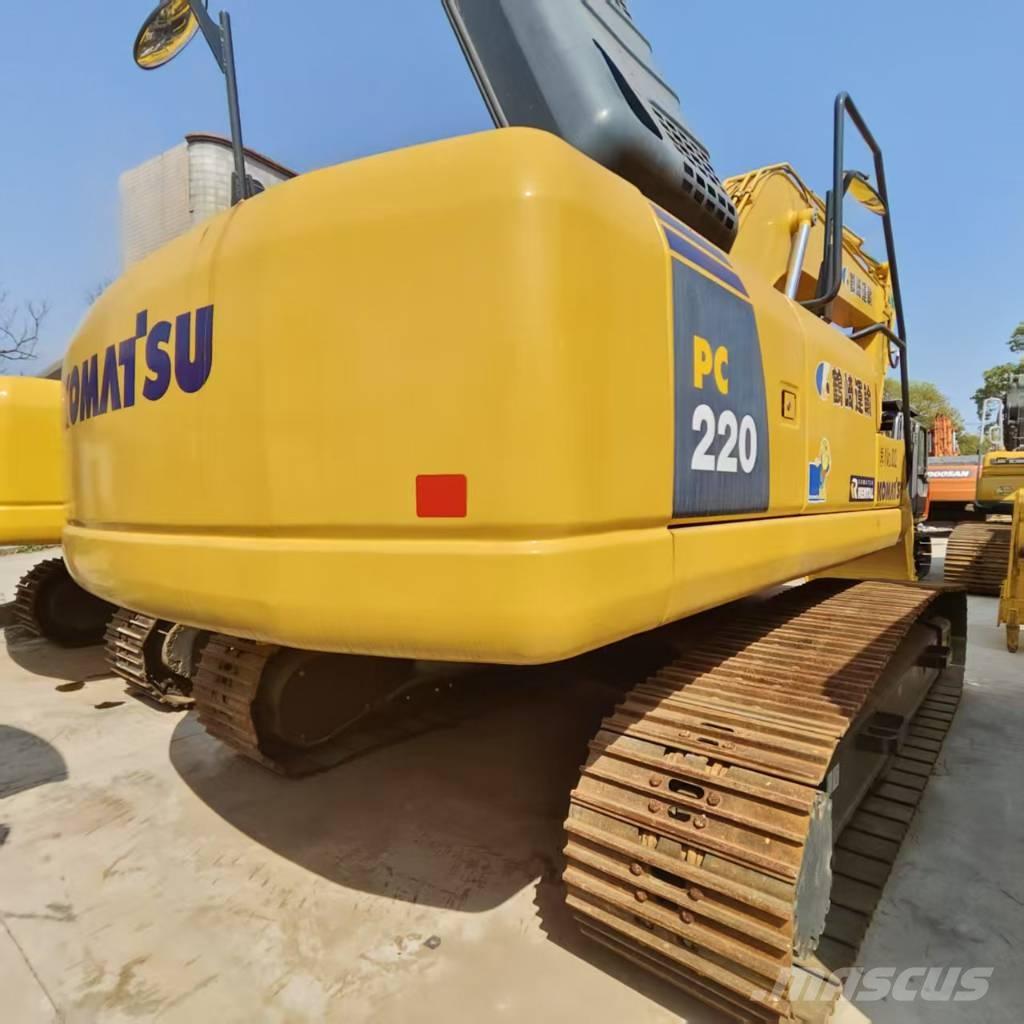 Komatsu PC 220 Εκσκαφείς με ερπύστριες