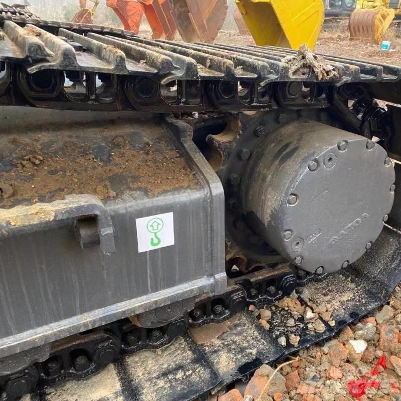 Volvo EC 240 Εκσκαφείς με ερπύστριες