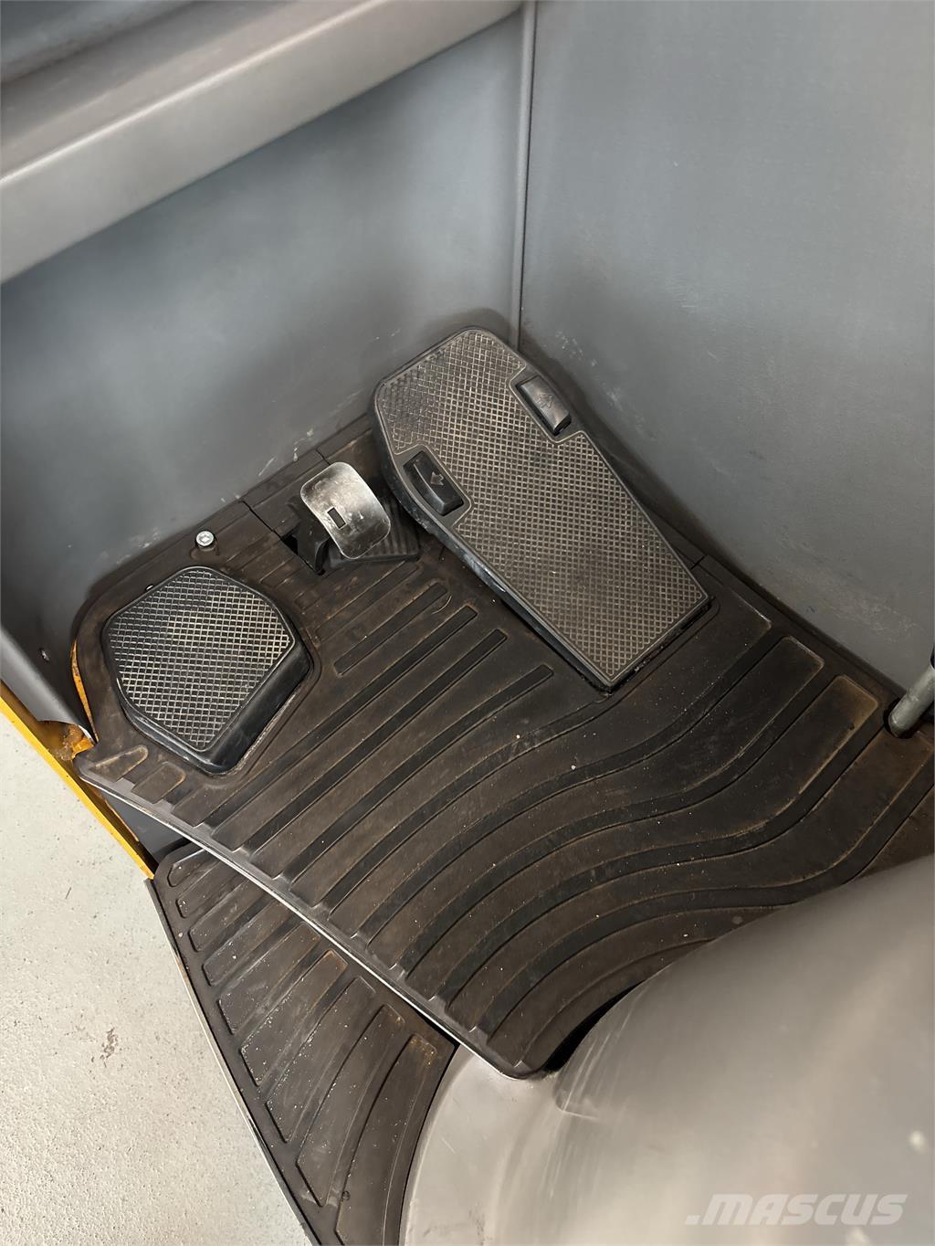 Atlet UMS200 Ανυψωτικά στενών δρόμων