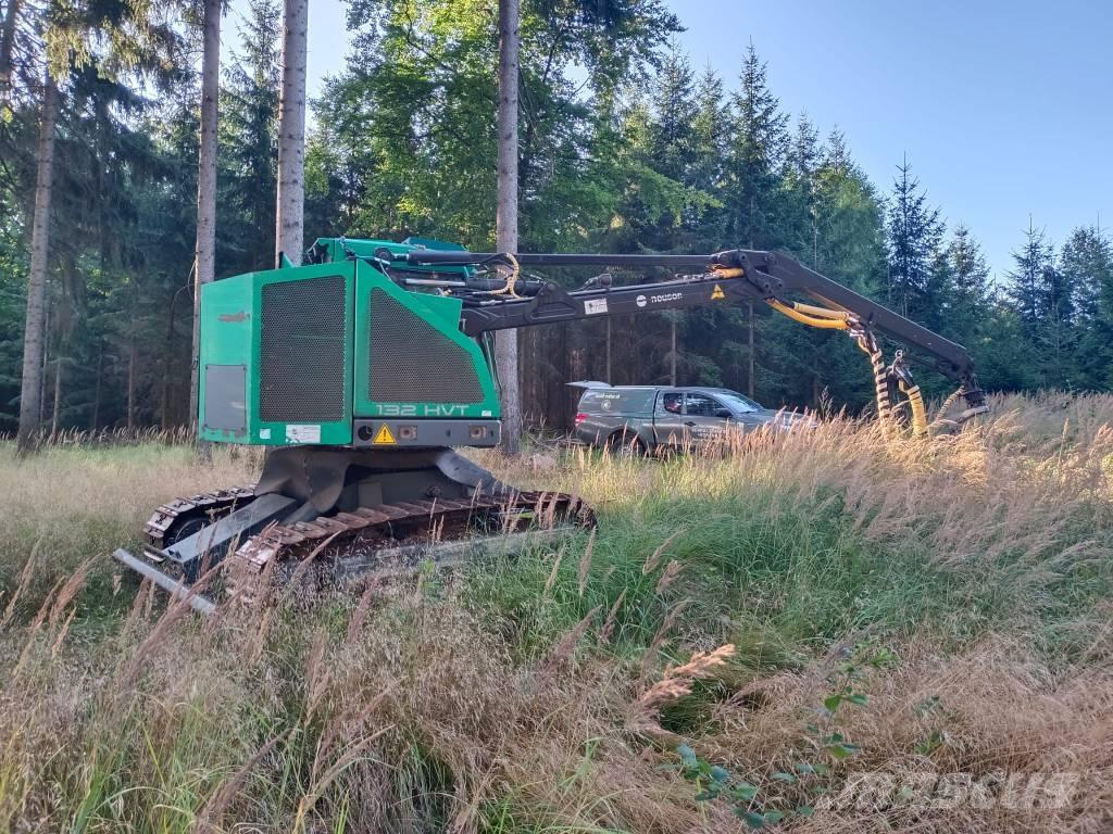 Neuson Forest 132HVT Θεριζοαλωνιστικές μηχανές