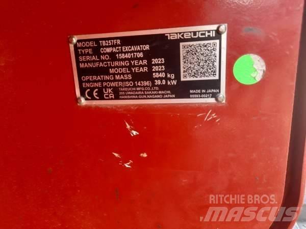 Takeuchi TB 257 FR Εκσκαφάκι (διαβολάκι) < 7t