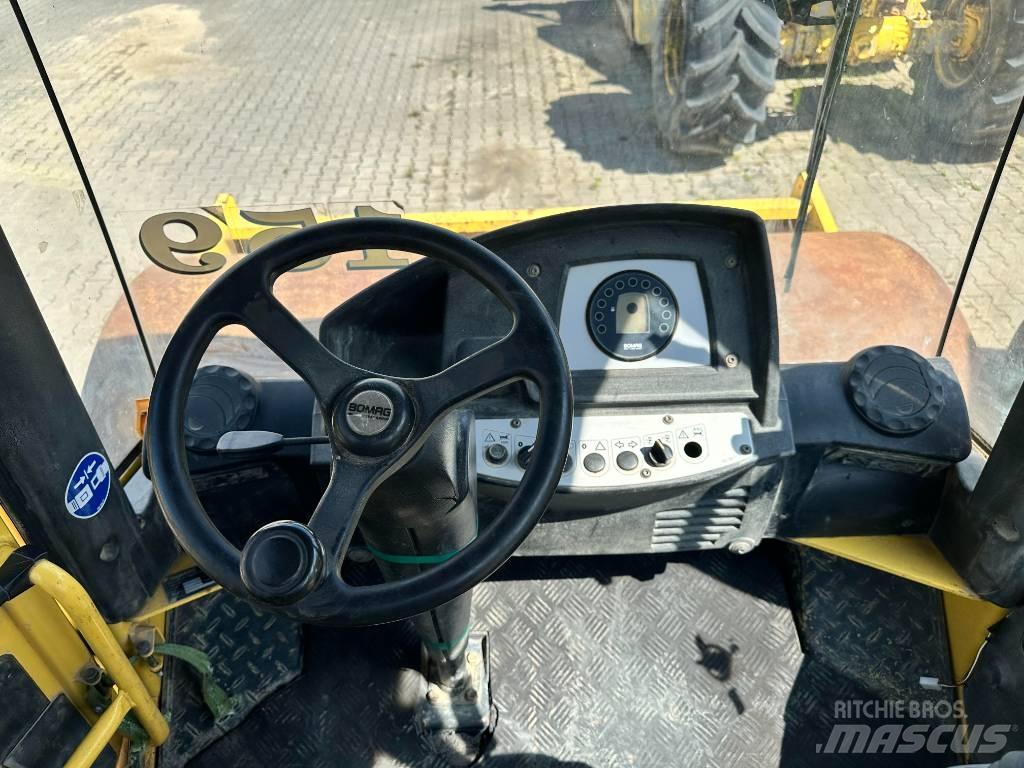 Bomag BW 211 D-4 Οδοστρωτήρες μονού κυλίνδρου
