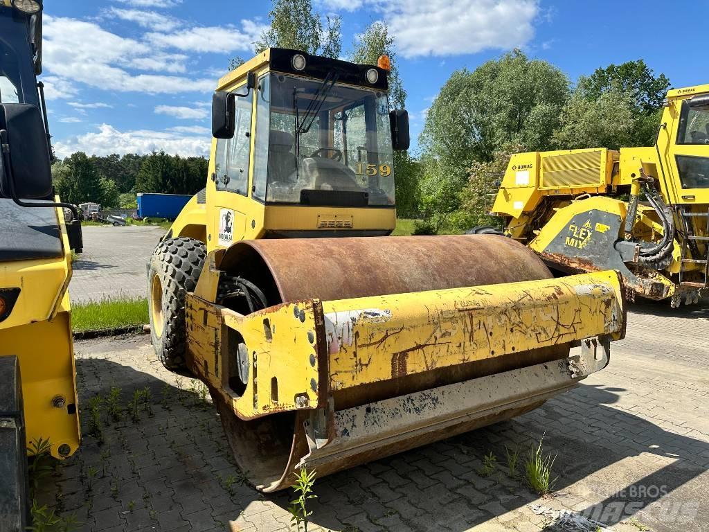 Bomag BW 211 D-4 Οδοστρωτήρες μονού κυλίνδρου