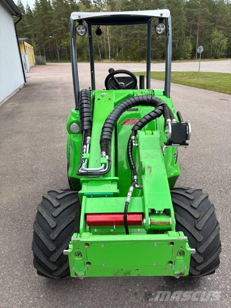 Avant 528 Χρηστικές μηχανές