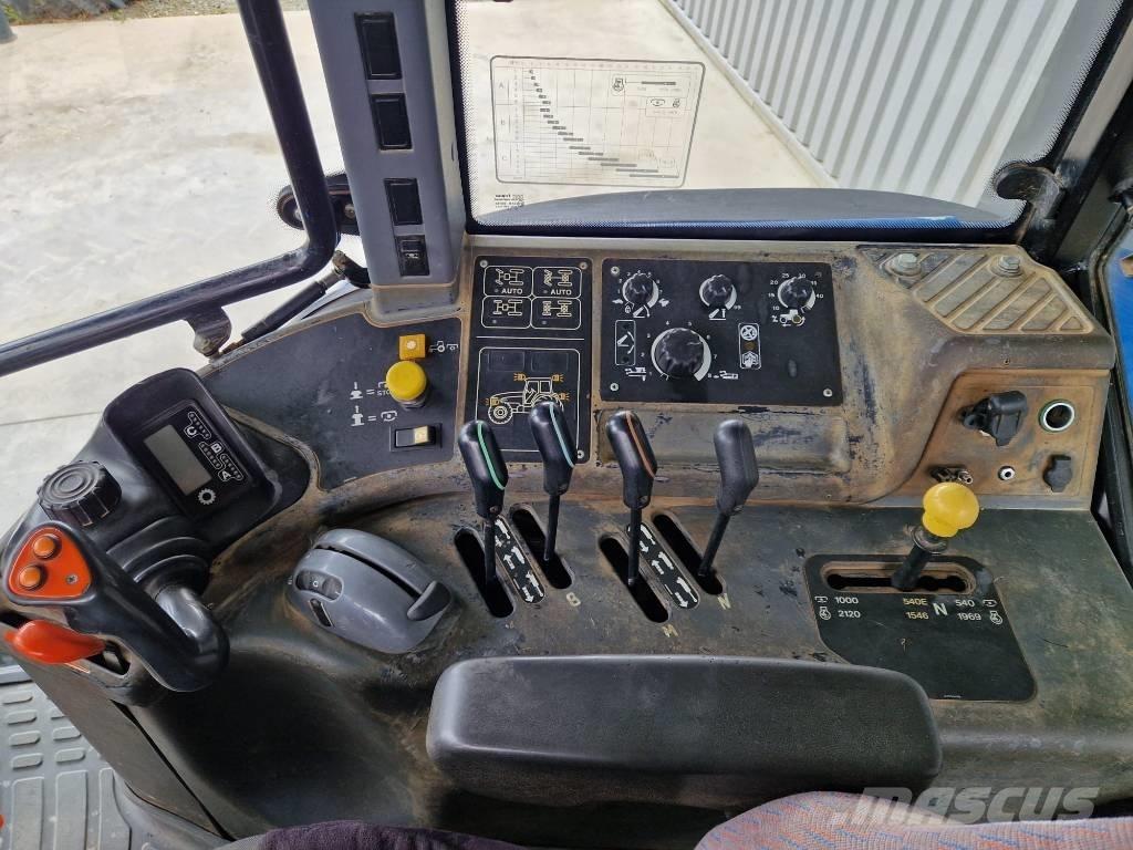 New Holland TM 150 Τρακτέρ