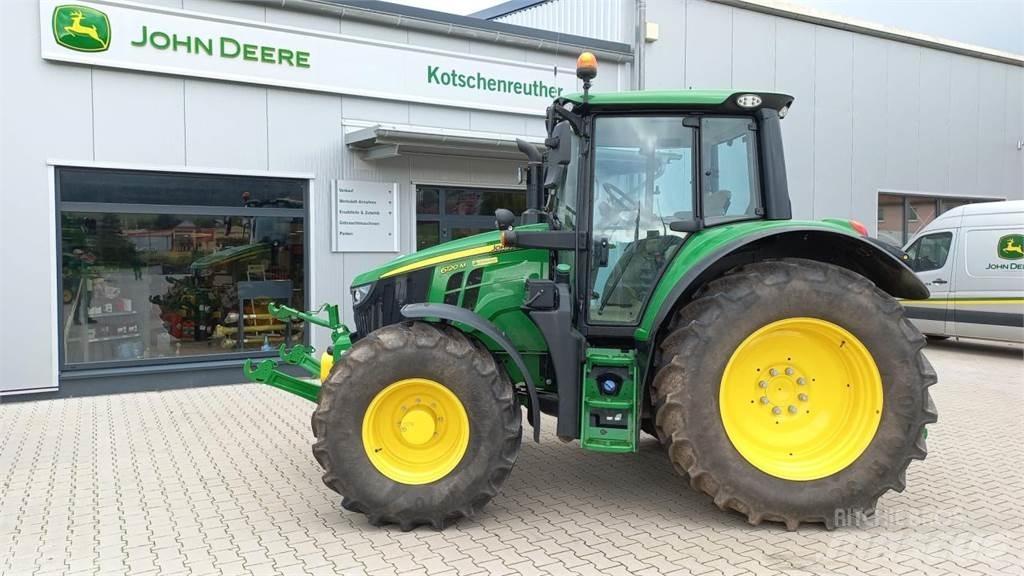 John Deere 6120M Τρακτέρ