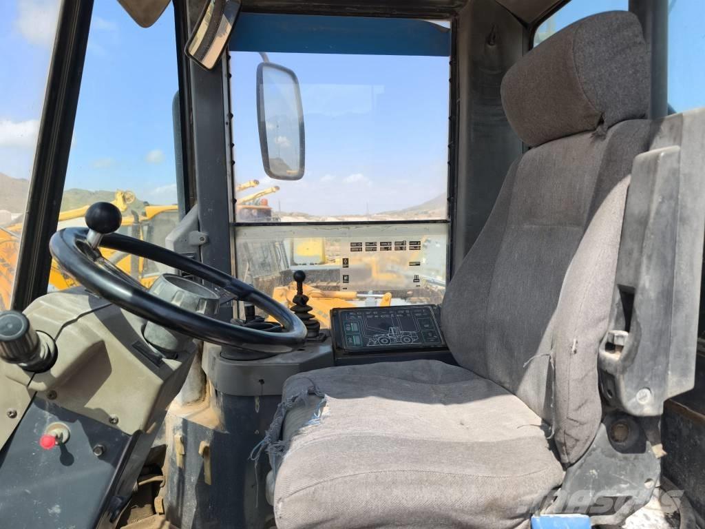 CASE 721 B XT Φορτωτές με λάστιχα (Τροχοφόροι)