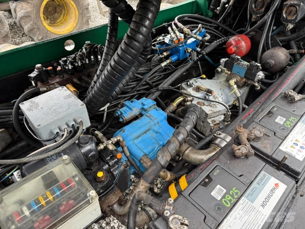 Timberjack 810 B Μεταφορείς ξυλείας