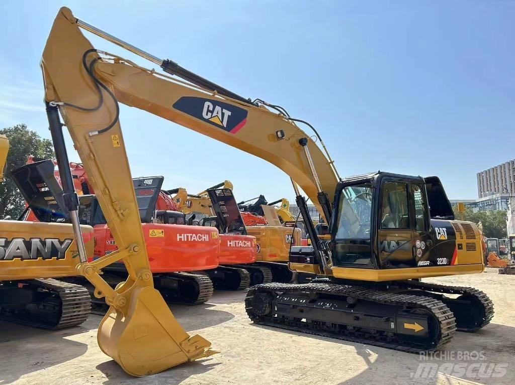 CAT 323 D Εκσκαφείς με ερπύστριες