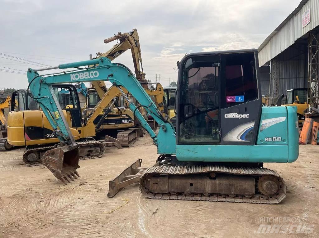 Kobelco SK 60-8 Εκσκαφείς με ερπύστριες