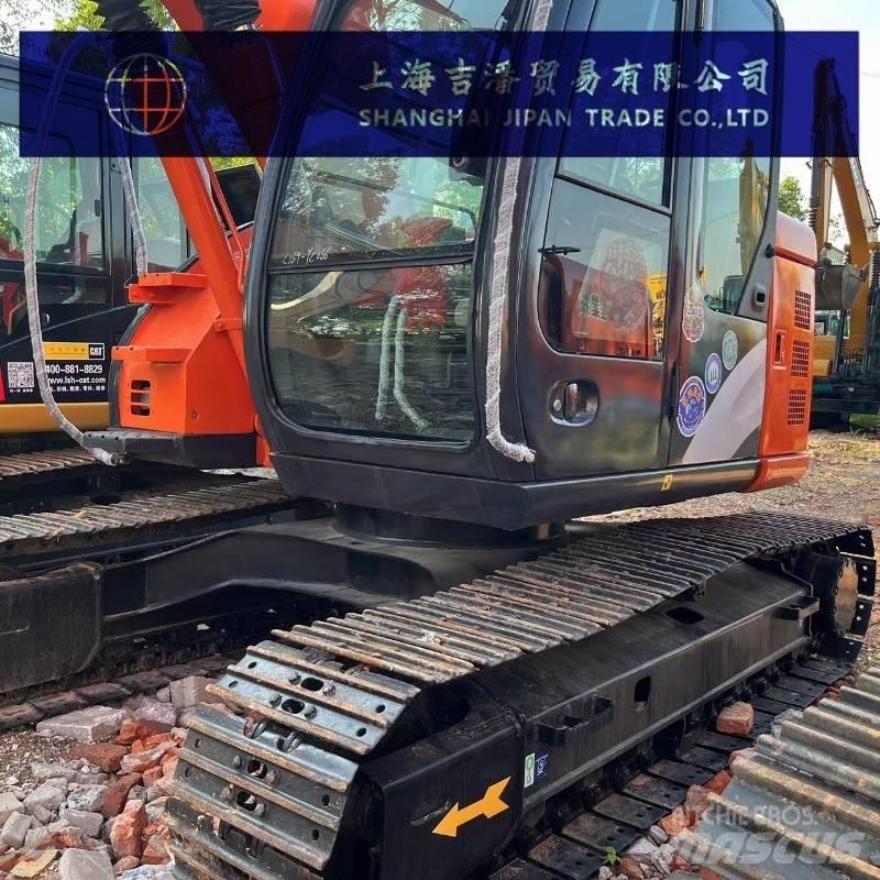 Hitachi ZX 135 Εκσκαφείς με ερπύστριες