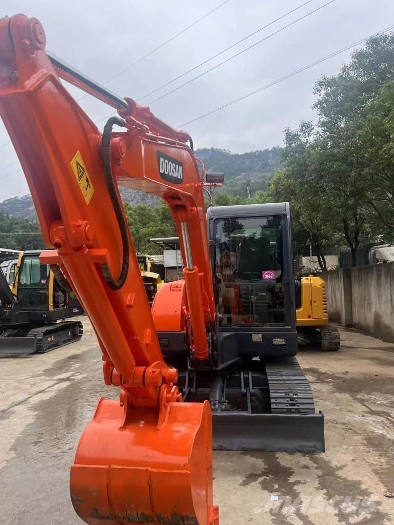 Doosan DH 60-7 Εκσκαφάκι (διαβολάκι) < 7t