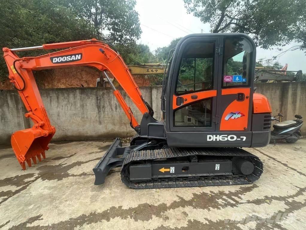 Doosan DH 60-7 Εκσκαφάκι (διαβολάκι) < 7t