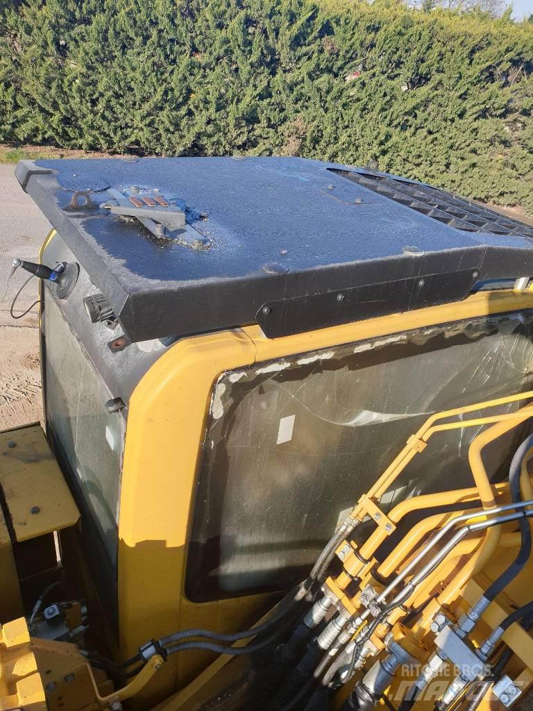 Komatsu PC490LC-11 Εκσκαφείς με ερπύστριες