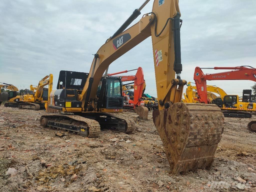 CAT 326D Εκσκαφείς με ερπύστριες