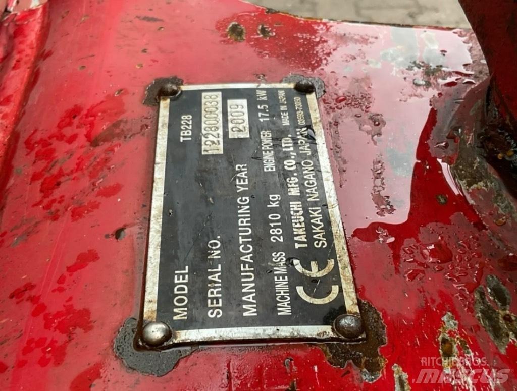 Takeuchi TB228 Εκσκαφάκι (διαβολάκι) < 7t