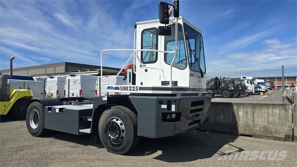 MOL YM225 Νταλίκες μεταφοράς εμπορευματοκιβωτίων