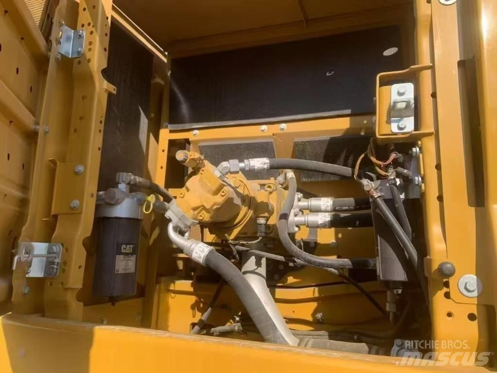 CAT 345GC Εκσκαφείς με ερπύστριες