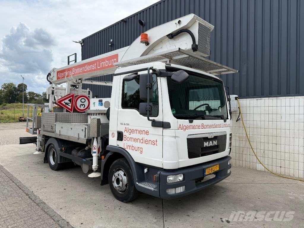 Palfinger P 300 KS Εναέριες πλατφόρμες τοποθετημένες σε φορτηγό