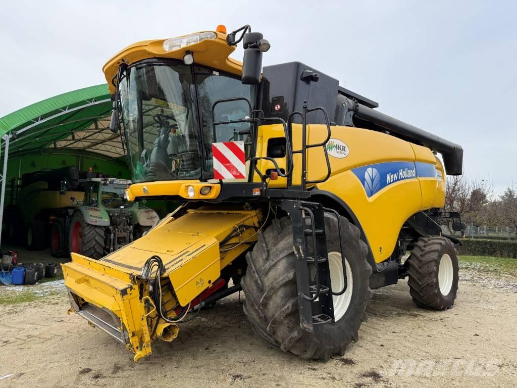 New Holland CX 8070 Θεριζοαλωνιστικές μηχανές