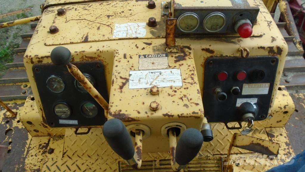 Komatsu D 68 E-1 Μπουλντόζες με ερπύστριες