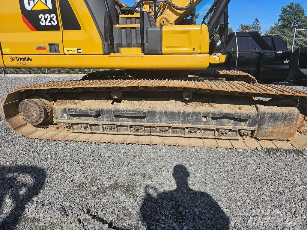 CAT 323 Εκσκαφείς με ερπύστριες