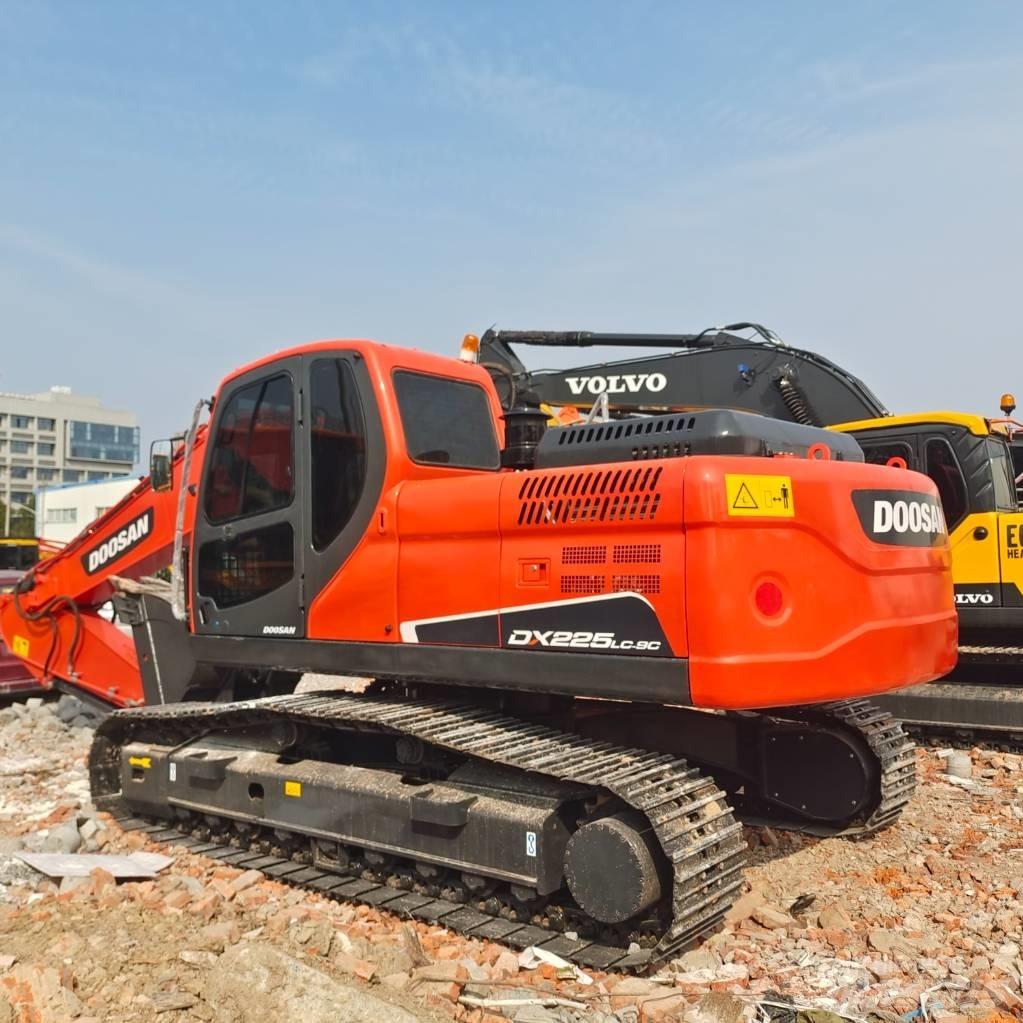 Doosan DX225LC-9C Εκσκαφείς με ερπύστριες