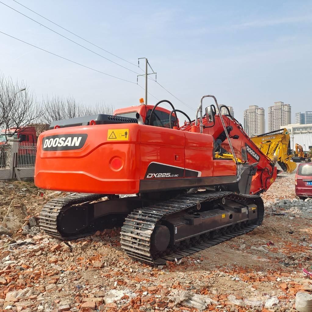 Doosan DX225LC-9C Εκσκαφείς με ερπύστριες