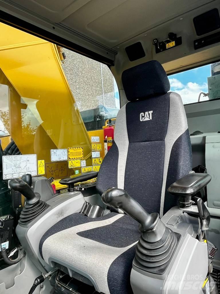 CAT 325 Εκσκαφείς με ερπύστριες