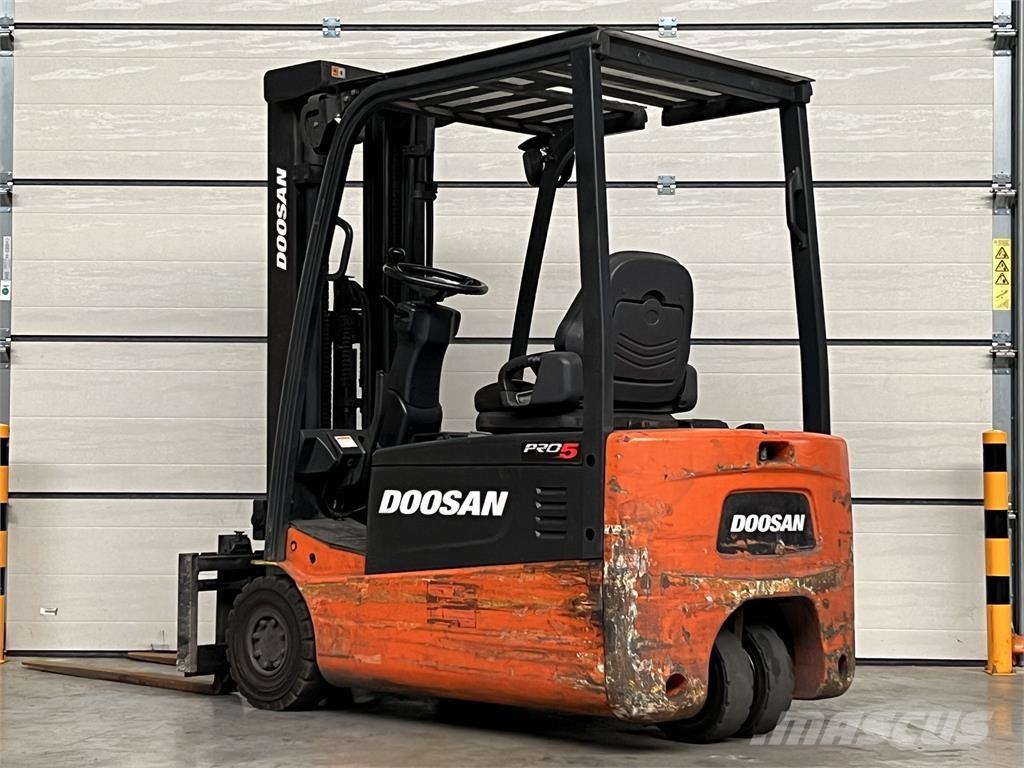 Doosan B18T-5 Ηλεκτρικά περονοφόρα ανυψωτικά κλαρκ