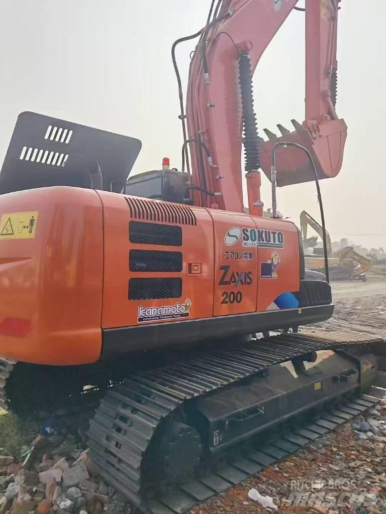 Hitachi 200-3 Εκσκαφείς με ερπύστριες