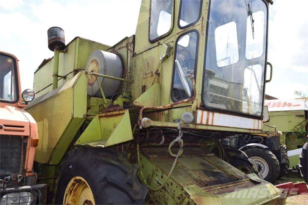 CLAAS Dominator 80 Θεριζοαλωνιστικές μηχανές