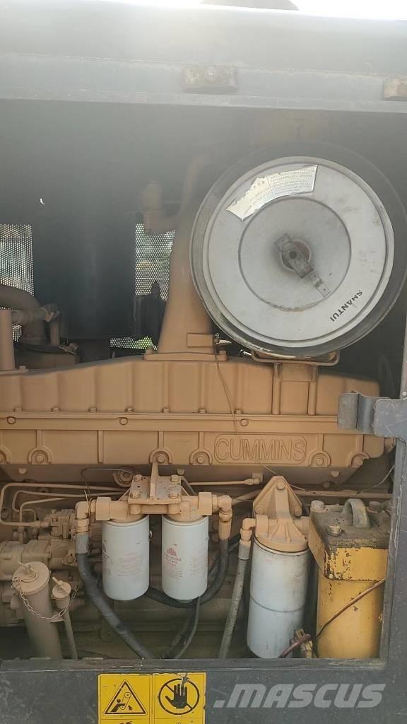 Shantui SD 32 Μπουλντόζες με ερπύστριες