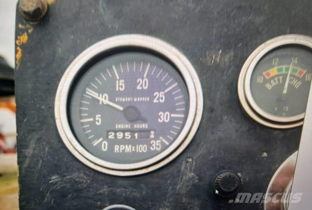 Trencor 460HD Εκσκαφέας χανδάκων