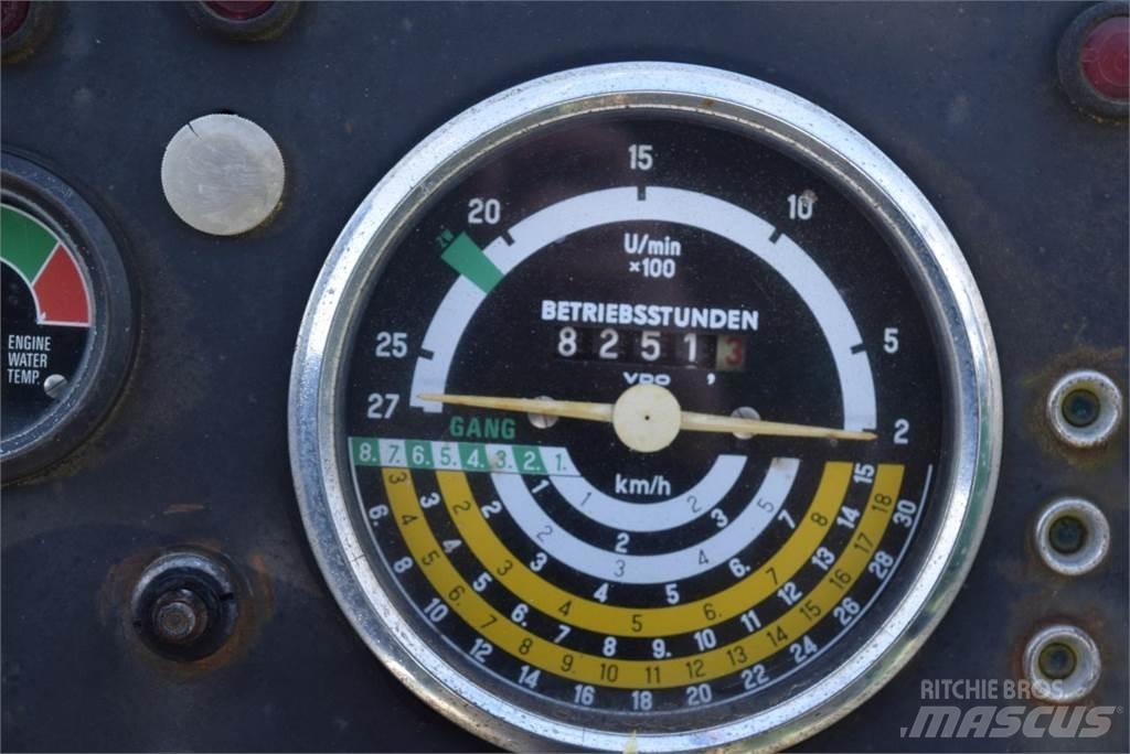 John Deere 2130 Τρακτέρ