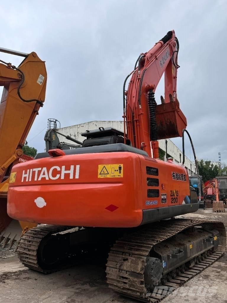 Hitachi ZX 200 Εκσκαφείς με ερπύστριες