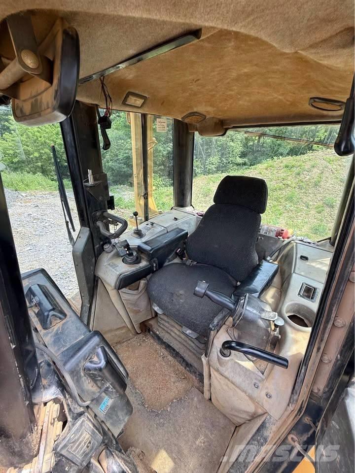 CAT D 6 N XL Μπουλντόζες με ερπύστριες