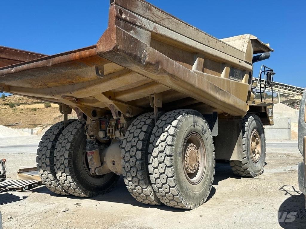 CAT 769D Άκαμπτα Dumper με ανατρεπόμενο κάδο