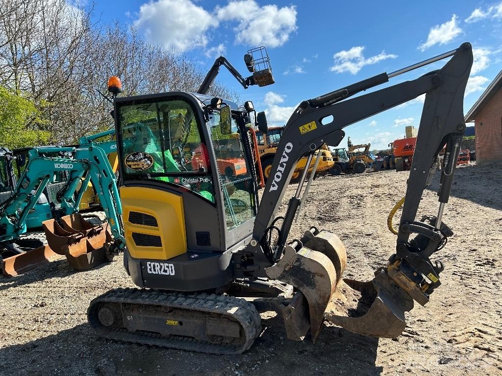 Volvo ECR 25 D Εκσκαφάκι (διαβολάκι) < 7t