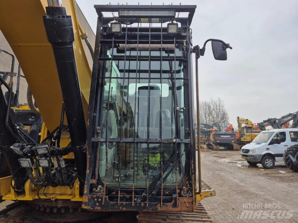 CAT 329E Εκσκαφείς με ερπύστριες